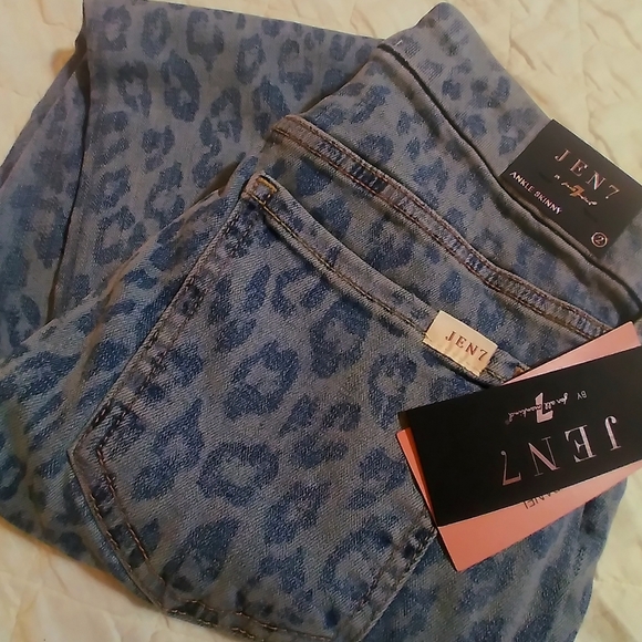 NWT 7 for All Mankind Jen7 Skinny Ankle Enhance Me Leopard Jean 2 - Picture 3 of 8
